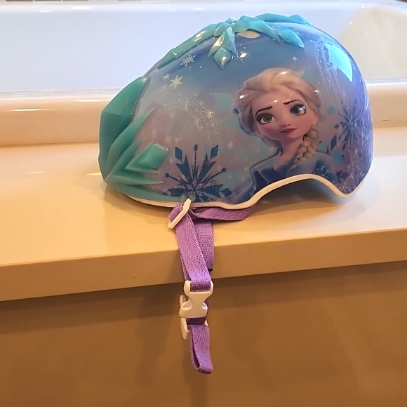 Disney Frozen Helmet